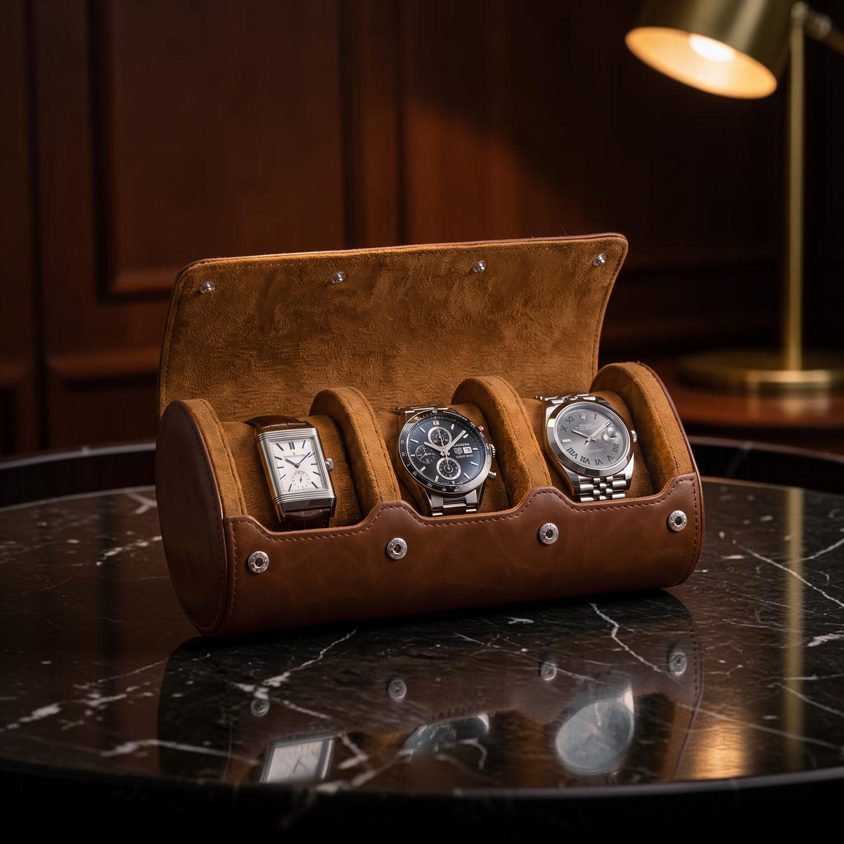 Trois montres, un seul étui.